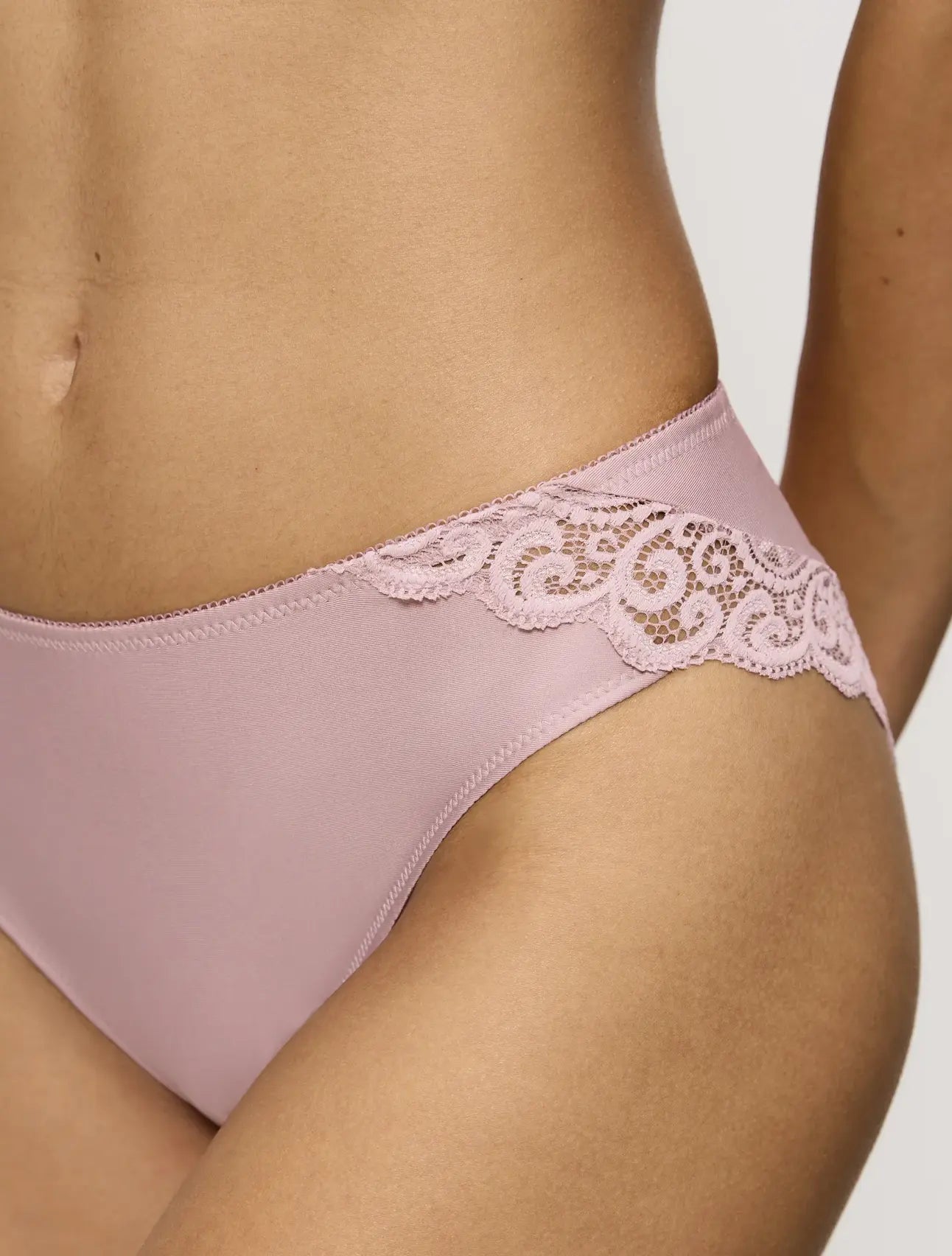 COMPLETO INTIMO DONNA "TRIUMPH"