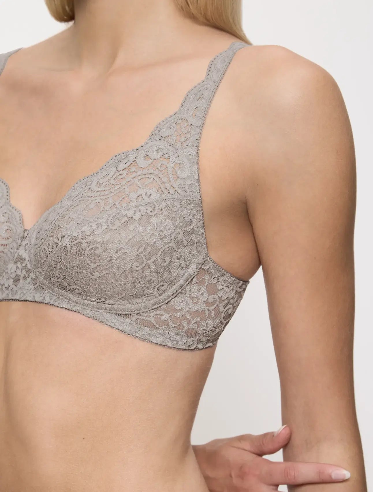 COMPLETO INTIMO DONNA "TRIUMPH"